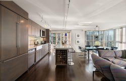 717 Jervis Street 602, Vancouver, BC V6E 4L5