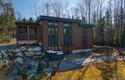 376 Ch. du Lac-Lili, Chertsey, QC J0E 1X0