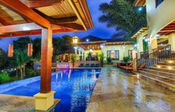 Versatile Luxury Estate with 19 Bedrooms: Ideal for a Boutique Hotel or Family Compound, San Isidro de El General, 11901