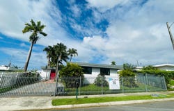 17 SALAMANCA, Pueblo Viejo, Guaynabo, 0096