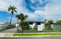 17 SALAMANCA, Pueblo Viejo, Guaynabo, 0096