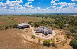350 Ridgeview, Pleasanton, TX 78064