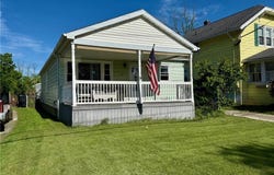 815 91st Street, Niagara Falls, NY 14304