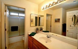 821 Tumbleweed DR, SALINAS, CA 93905