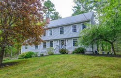 25 Jefferson Court, Naples, ME 04055
