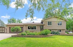 1862 Carnelian Lane, Eagan, MN 55122