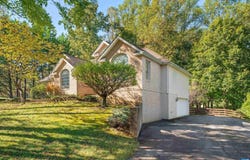 4 LOCKS RD, PALMYRA, VA 22963