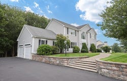 58 Lorden Dr, North Attleboro, MA 02760