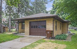 904 W Walnut Street, Hastings, MI 49058