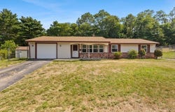 9 Massachusetts Ave, Brockton, MA 02302