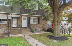 743 WINDSOR CIRCLE, FOLCROFT, PA 19032