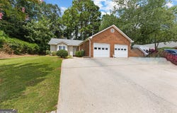 195 Garden, Fayetteville, GA 30215