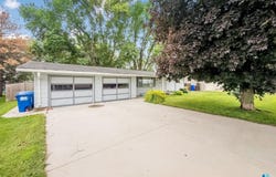 505 E 15th St, Dell Rapids, SD 57022