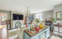 571 Spring Street, Newport, RI 02840