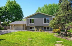1501 E 131st Street, Burnsville, MN 55337
