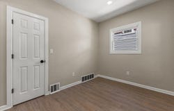 2573 N 45th St, Milwaukee, WI 53210