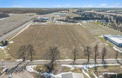 W Eureka Road, Eau Claire, MI 49111