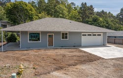 7320 Tanglewood Avenue, Gleneden Beach, OR 97388