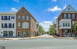 121 PUTNAM Way, MECHANICSBURG, PA 17050