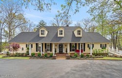 100 Woodrun Circle, Middleton, TN 38052