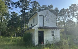 64 Dewey Smith Rd., Lumberton, MS 39455
