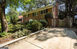 811 E TIMBER BRANCH PARKWAY, ALEXANDRIA, VA 22302