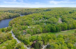 231 Tanglwood Drive, Greentown, PA 18426