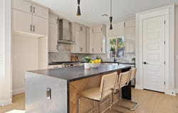 2711 Stacy Ln, Austin, TX 78704