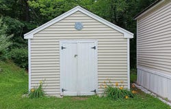 21 Winding Hill, Brattleboro, VT 05301