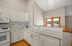 216 Cordoba Avenue, Cedar Falls, IA 50613