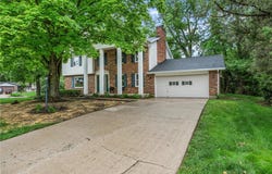 762 Chipplegate, Centerville, OH 45459