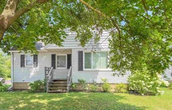 3215 E WASHINGTON Street, East Peoria, IL 61611