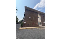 3904 STONE GATE Drive, SUITLAND, MD 20746