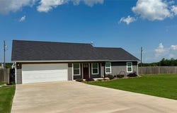 204 Holly Hill Road, Mineral Wells, TX 76067