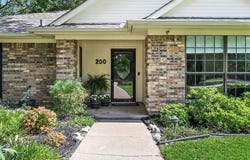 200 Bremen Drive, Hurst, TX 76054