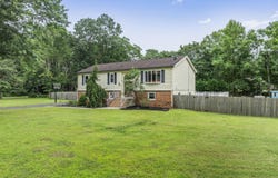 72 Molly Pitcher Lane, Freehold, NJ 07728