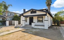 832 4Th Street S, Fresno, CA 93702