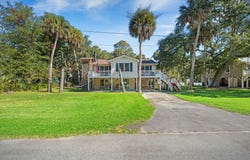 607 Portia Street, Edisto Island, SC 29438