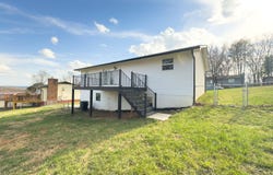 8424 Grane Lefe St, Knoxville, TN 37938