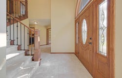 1114 Beechwood Drive, Nappanee, IN 46550-1128
