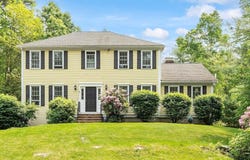 28 Old Harvard Rd, Boxborough, MA 01719