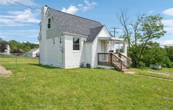 303 Sinclair St, New Kensington, PA 15068