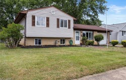 842 Hollywood Boulevard, Elyria, OH 44035