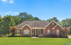 92 Garmon Road, Gadsden, AL 35901