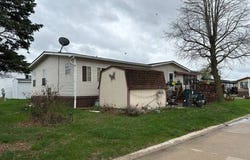 20511 Rosedale Drive, Clinton Township, MI 48036