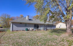 1910 Wynwood Drive, Carthage, MO 64836