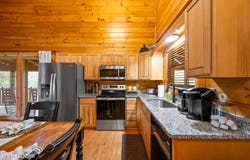 1958 Cougar Crossing Way, Sevierville, TN 37876