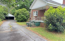 1513 McCormick Hwy, Greenwood, SC 29646