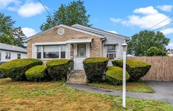 321 Beckwith Street, Cranston, RI 02910