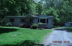 104 Raspberry Drive, Canadensis, PA 18325